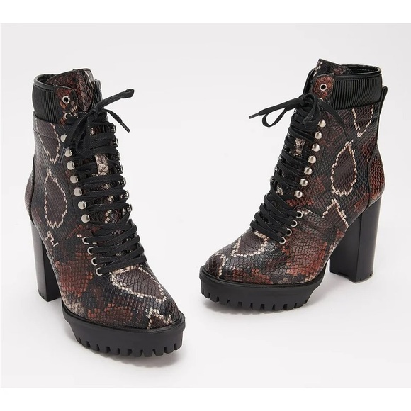 Vince Camuto Ermania Combat Block Heel Platform Boots - Picture 1 of 7